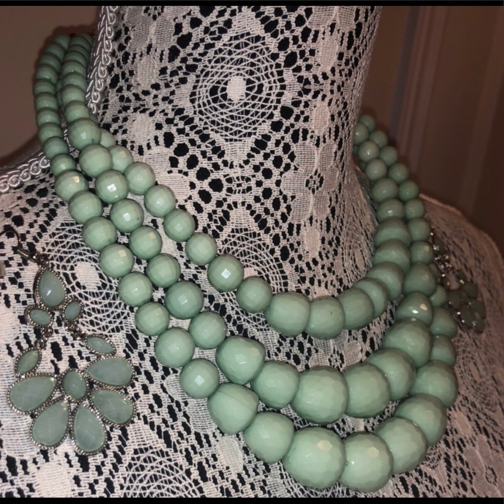 Elegant Mint Green Beaded Necklace